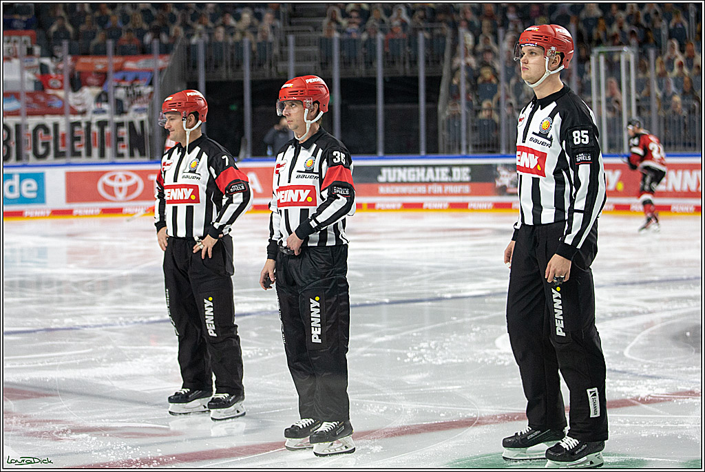 PENNY DEL; Koelner Haie- Eisbaeren Berlin; Koeln, 28.12.2021